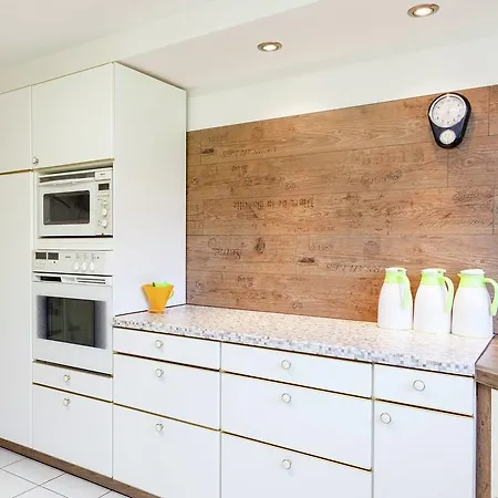 Holiday home Large Group House In Hesse With Common Room, Terrace, Garden - Ideally Situated Knullwald