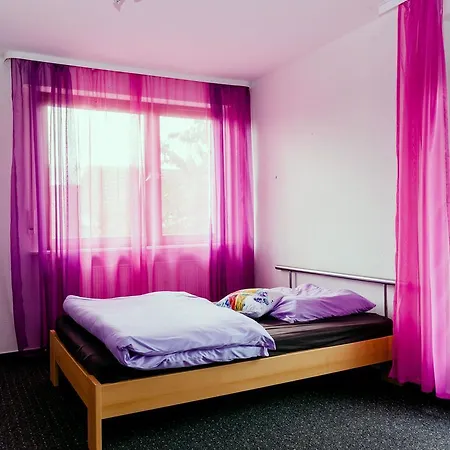 Large Group House In Hesse With Common Room, Terrace, Garden - Ideally Situated * Knullwald