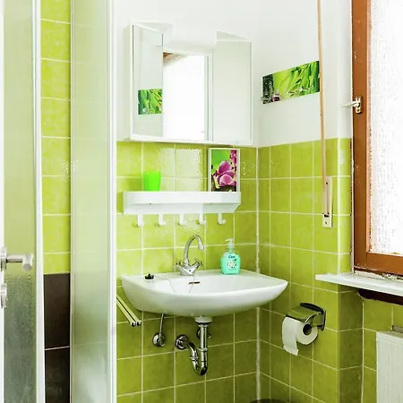 Holiday home Large Group House In Hesse With Common Room, Terrace, Garden - Ideally Situated Knullwald